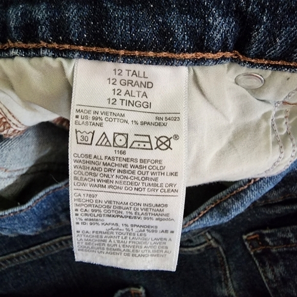 OLD NAVY MID-RISE BOYFRIEND JEANS - Picture 6 of 7